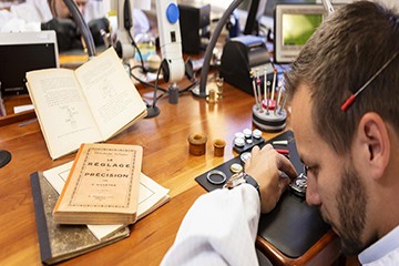 济南劳力士表走快了售后维修地址