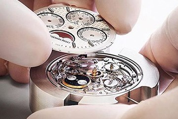 香港济南劳力士手表有水雾